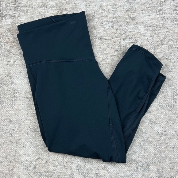 Athleta All In Crop - Picture 2 of 6